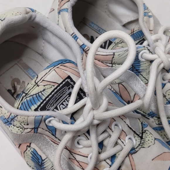 Vans tropical leaves lace up sneakers EUC 7 - Picture 7 of 7
